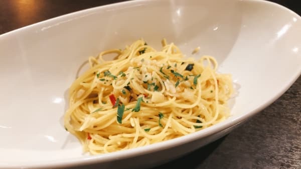 スパゲッティ　青森産にんにくのペペロンチーノ